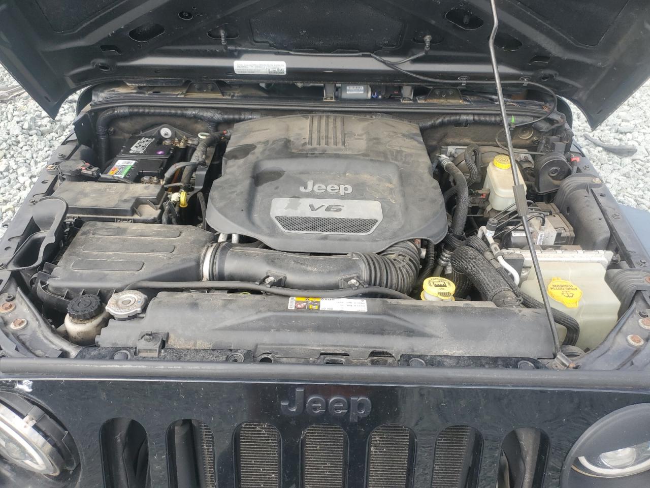 2015 Jeep Wrangler Sport VIN: 1C4AJWAG6FL562637 Lot: 71863475