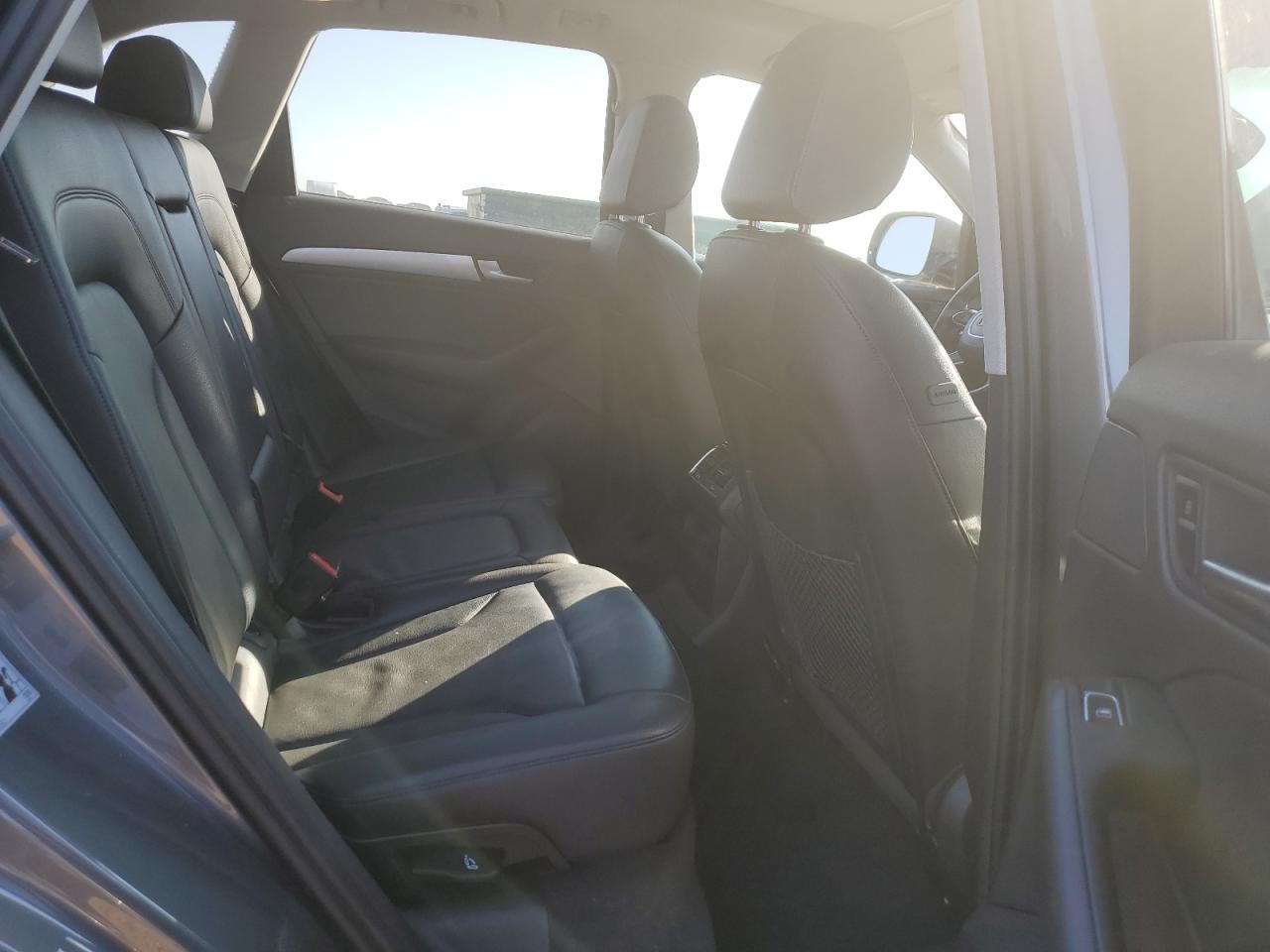 2017 Audi Q5 Premium VIN: WA1C2AFP3HA093792 Lot: 80877525