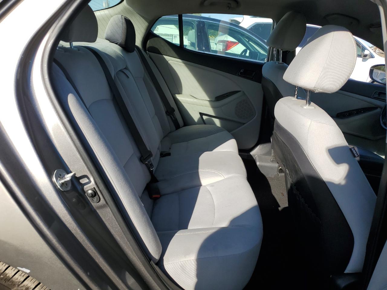 2014 Kia Optima Lx VIN: 5XXGM4A70EG299033 Lot: 70693115