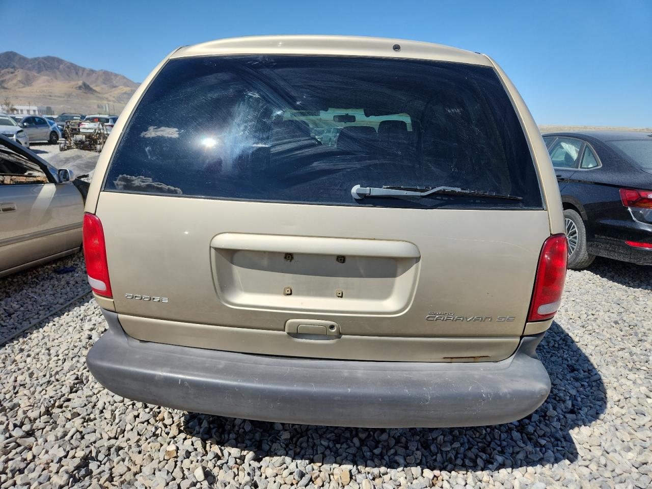 2000 Dodge Grand Caravan Se VIN: 1B4GP44R2YB664310 Lot: 80300625