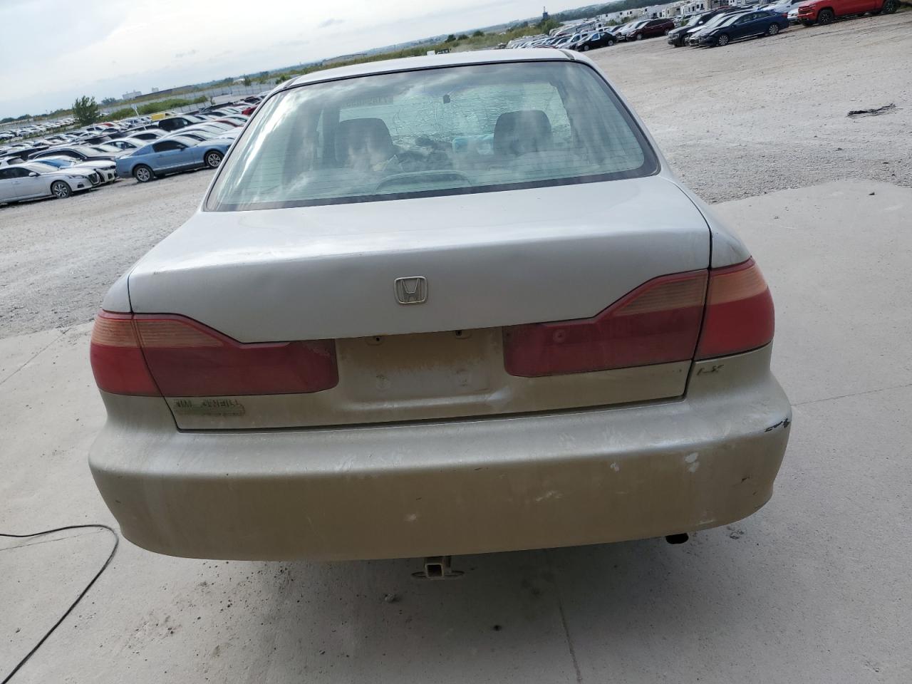 1999 Honda Accord Lx VIN: 1HGCG554XXA165061 Lot: 71494855