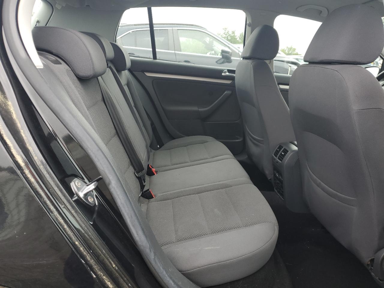 2008 Volkswagen Rabbit VIN: WVWDA71K58W012404 Lot: 71992835