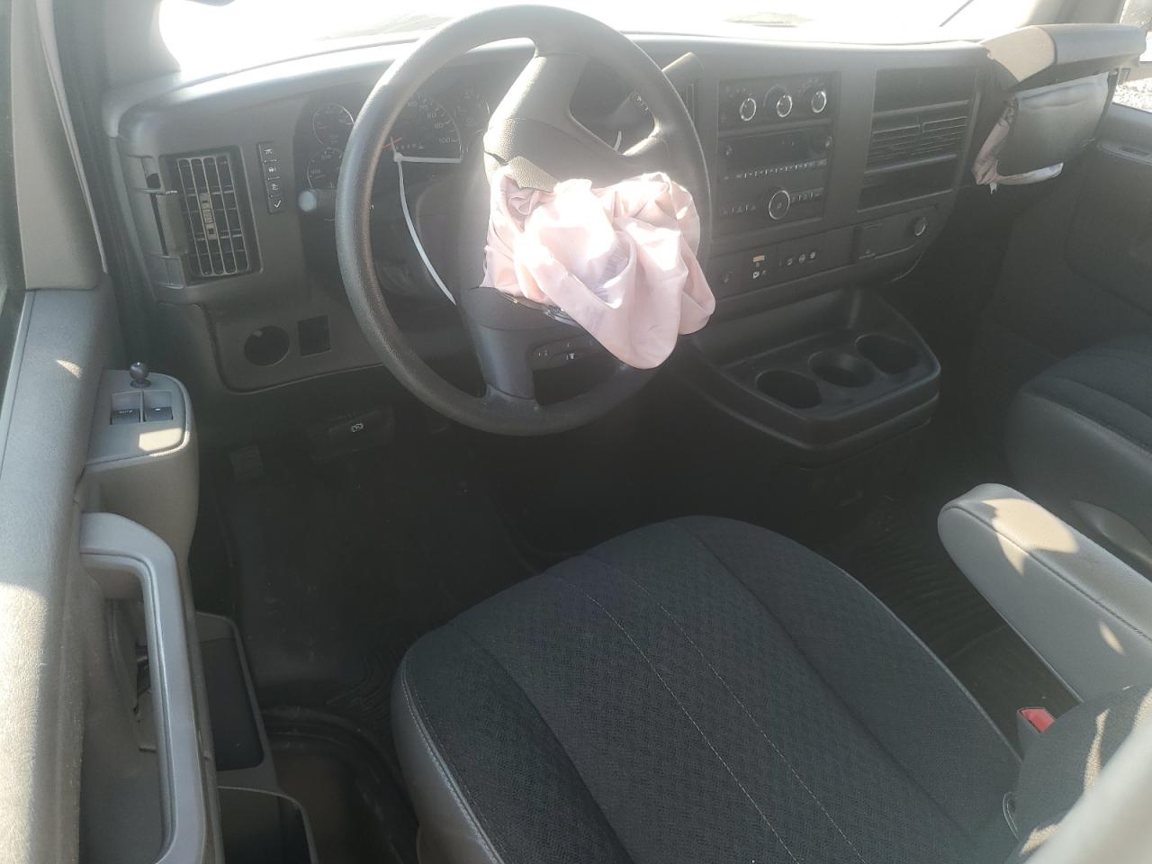 2020 GMC Savana Cg Van 2500 4 VIN: 1GTW7AFG3L1251528 Lot: 80287895