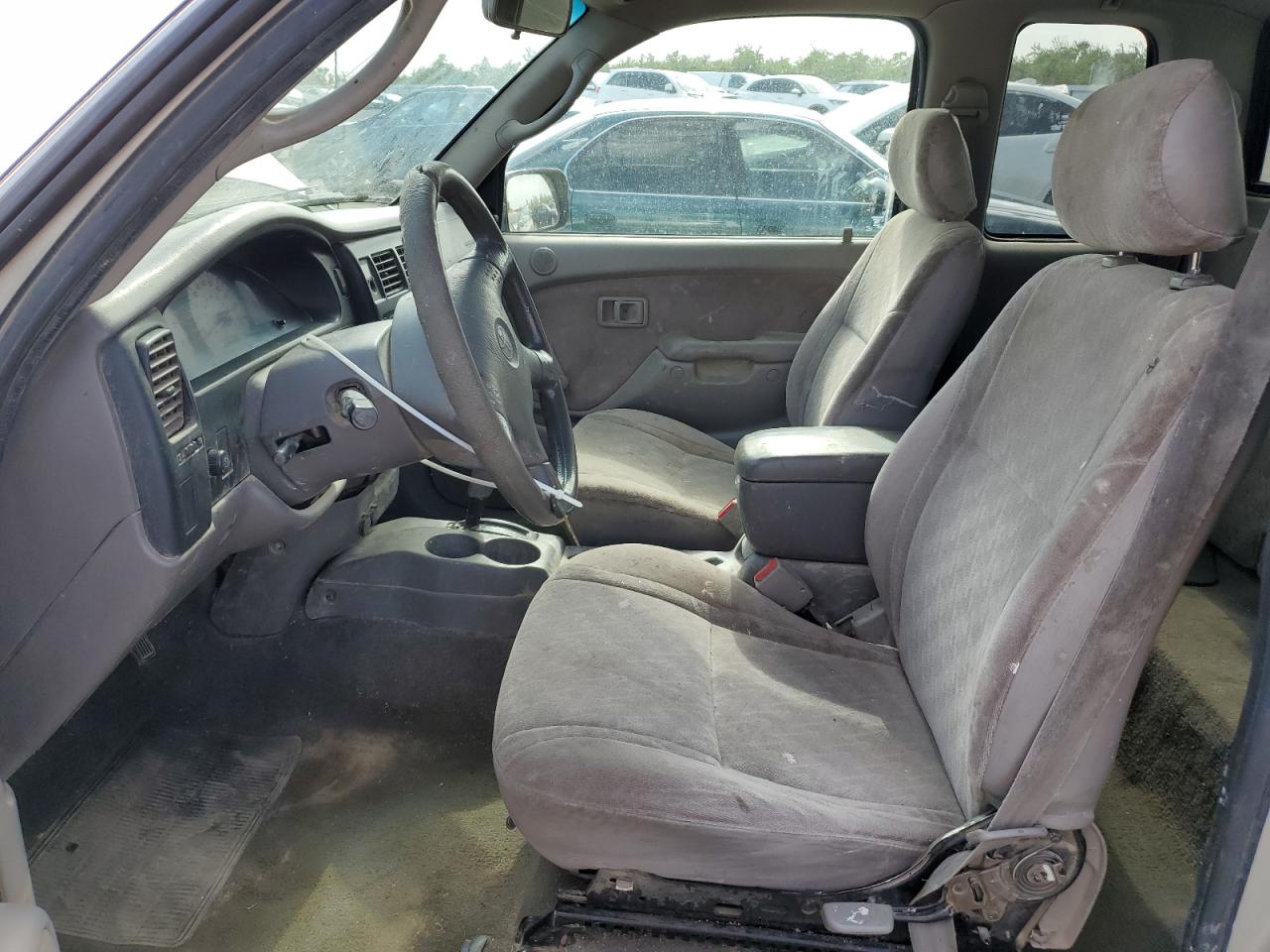 2004 Toyota Tacoma Xtracab VIN: 5TEVL52N84Z417102 Lot: 81781515