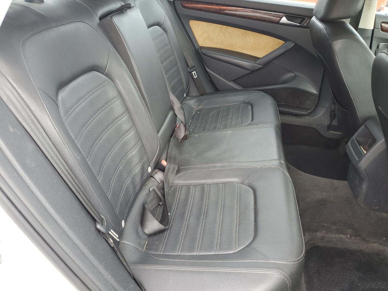 2012 Volkswagen Passat Sel VIN: 1VWCH7A36CC059979 Lot: 81899935