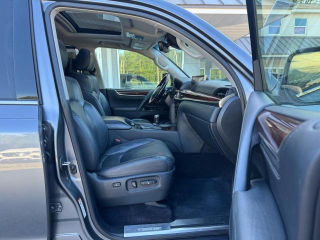 2016 LEXUS LX 570  