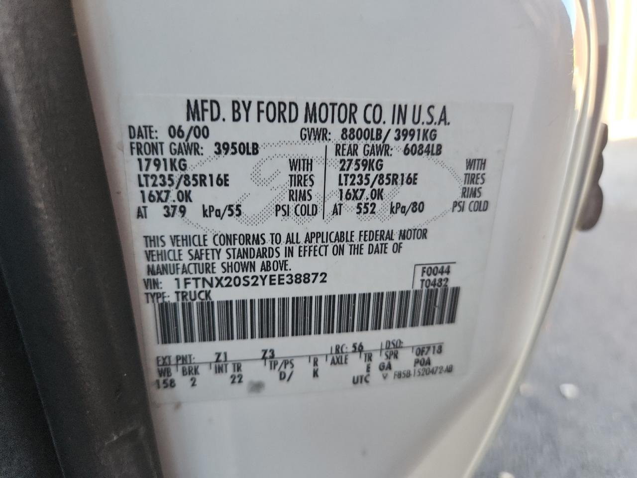 2000 Ford F250 Super Duty VIN: 1FTNX20S2YEE38872 Lot: 81968115