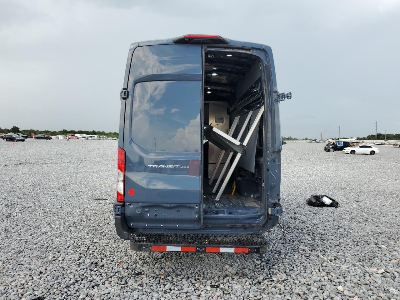 2020 Ford Transit T-250 VIN: 1FTBR3X8XLKB04810 Lot: 72027425