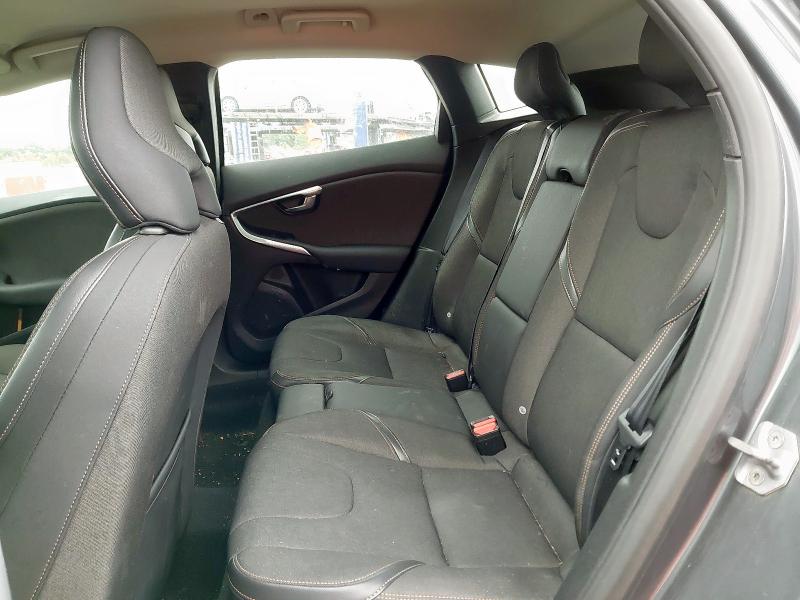 2013 VOLVO V40 CROSS COUNTRY SE D2 A D2 CROSS COUNTRY SE 5DR POWERSHIF