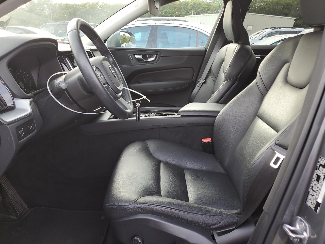 2020 Volvo Xc60 T6 Momentum VIN: YV4A22RK4L1513696 Lot: 84231905