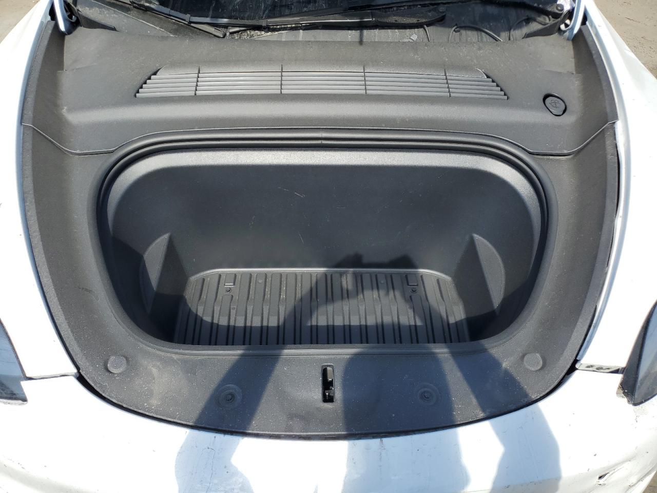 2023 Tesla Model Y VIN: 7SAYGDED9PF948378 Lot: 83805345