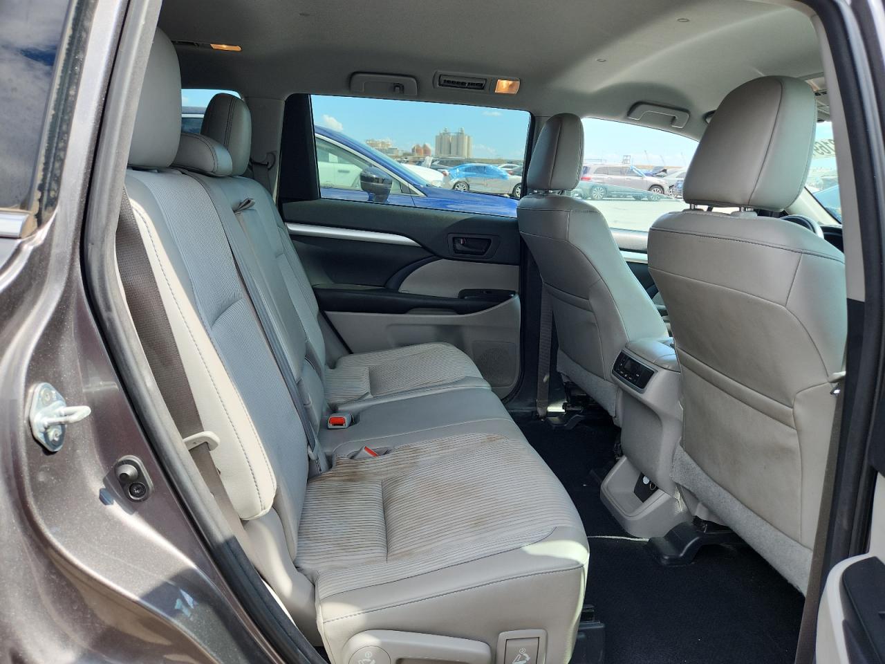 2016 Toyota Highlander Le VIN: 5TDZKRFH0GS184379 Lot: 81691005
