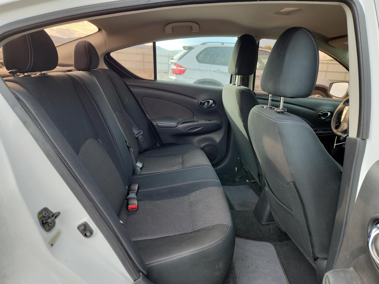 2016 Nissan Versa S VIN: 3N1CN7AP4GL809844 Lot: 71802055