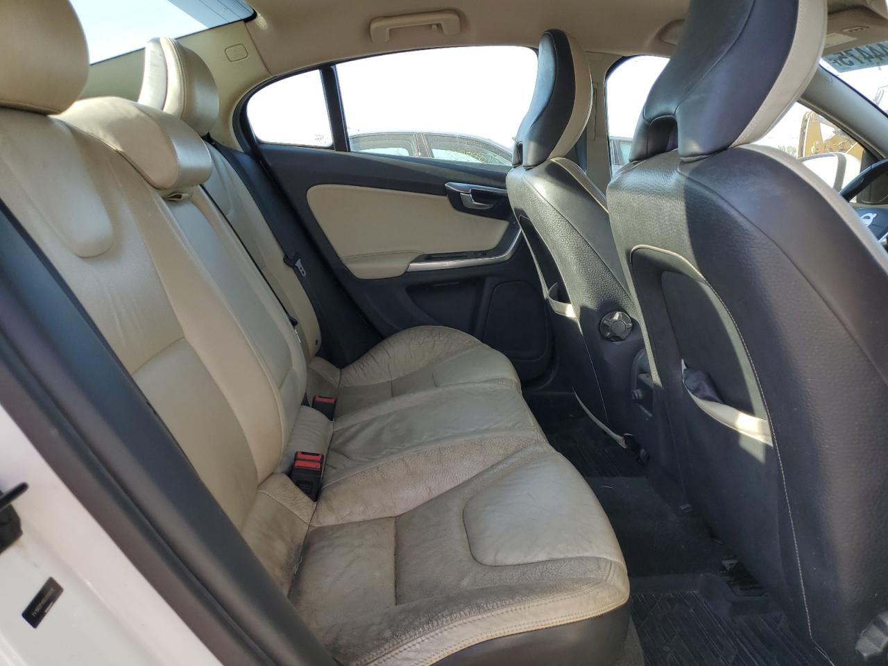 2011 Volvo S60 T6 VIN: YV1902FH5B2012016 Lot: 84044475