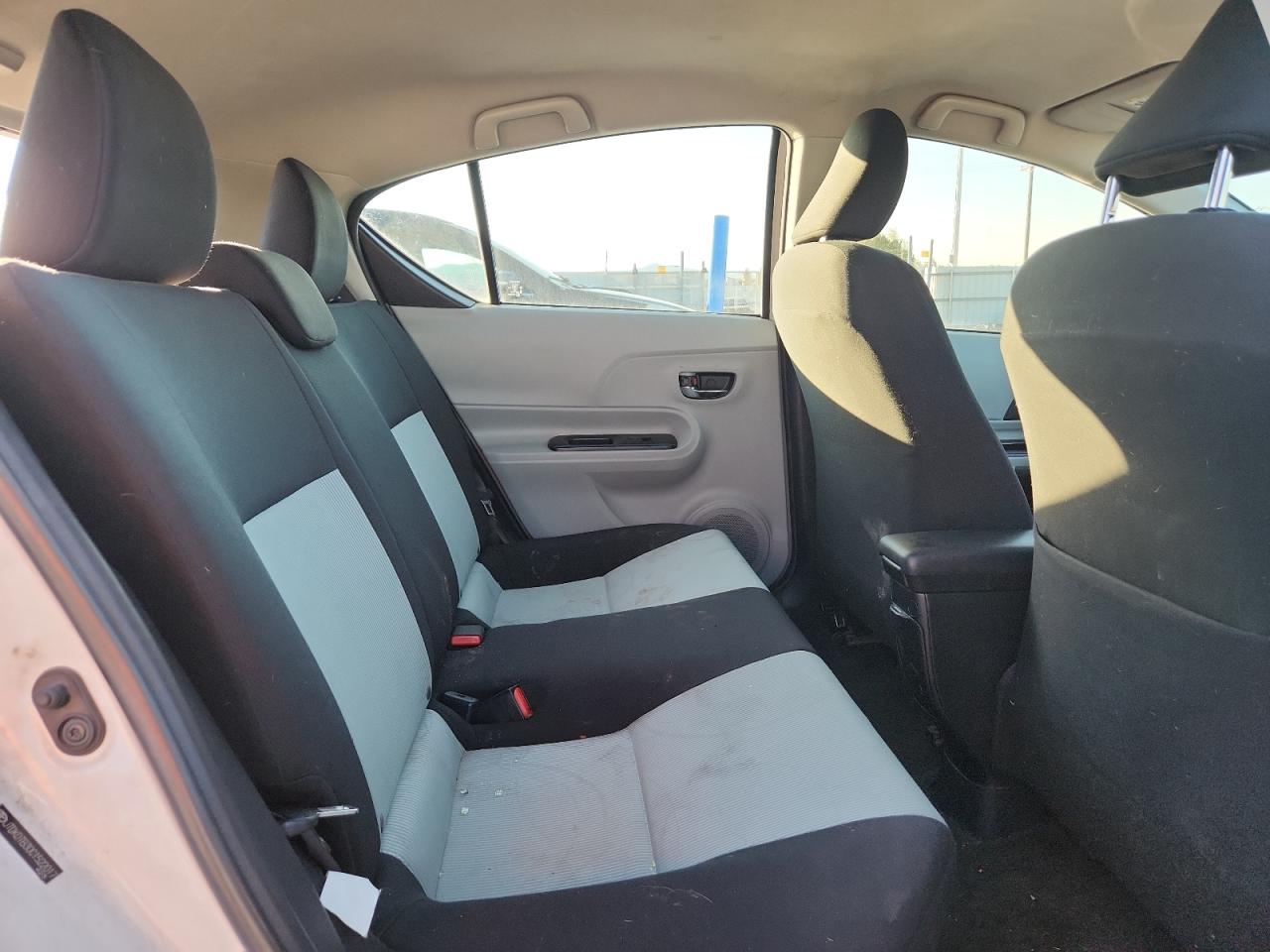 2012 Toyota Prius C VIN: JTDKDTB30C1522017 Lot: 81490825