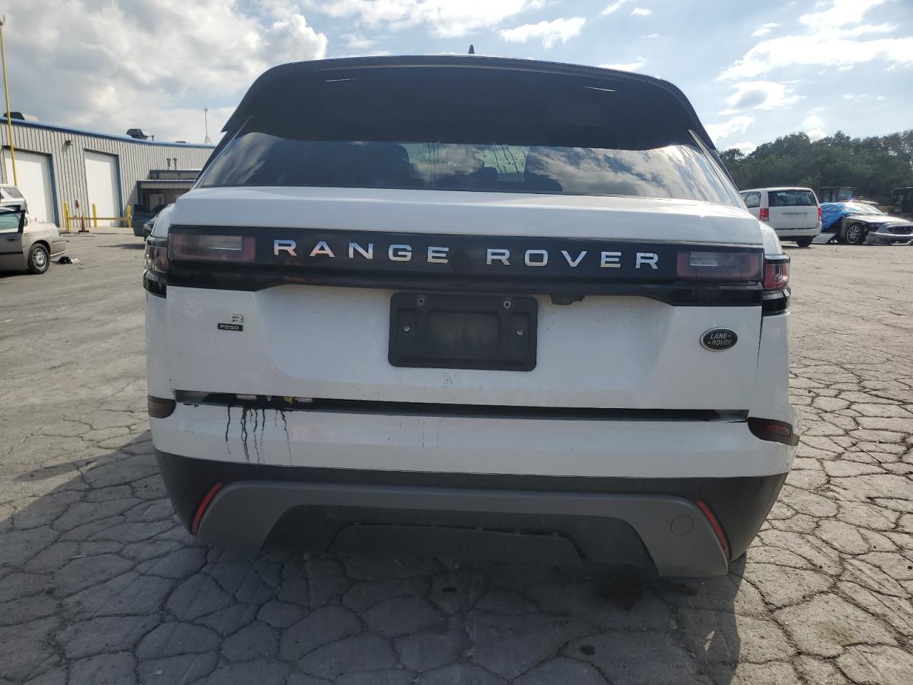 2019 Land Rover Range Rover Velar VIN: SALYA2EX2KA215922 Lot: 84406625