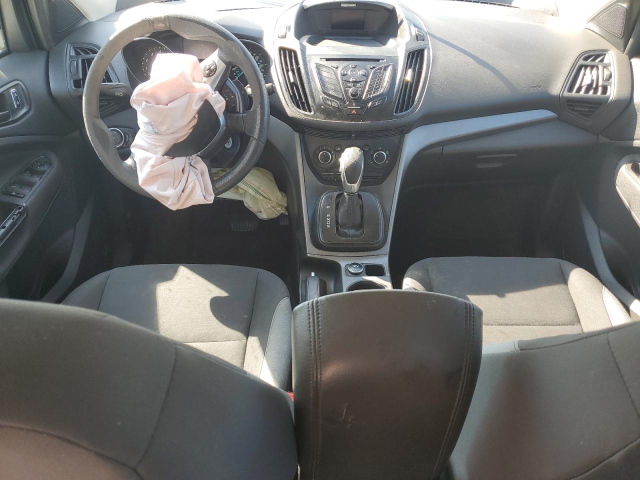 2013 Ford Escape S VIN: 1FMCU0F72DUA77596 Lot: 82173115