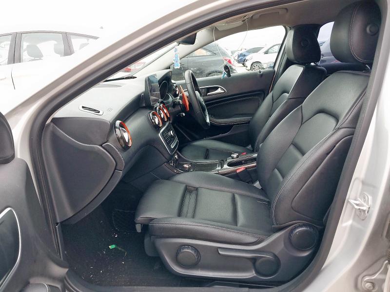 2016 MERCEDES-BENZ A 180 SPORT AUTO 