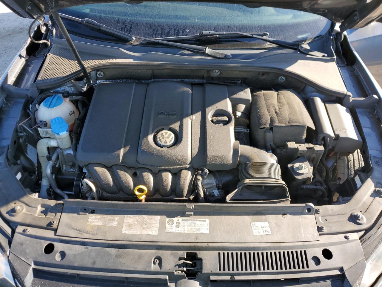 2013 Volkswagen Passat S VIN: 1VWAH7A33DC151625 Lot: 70725465