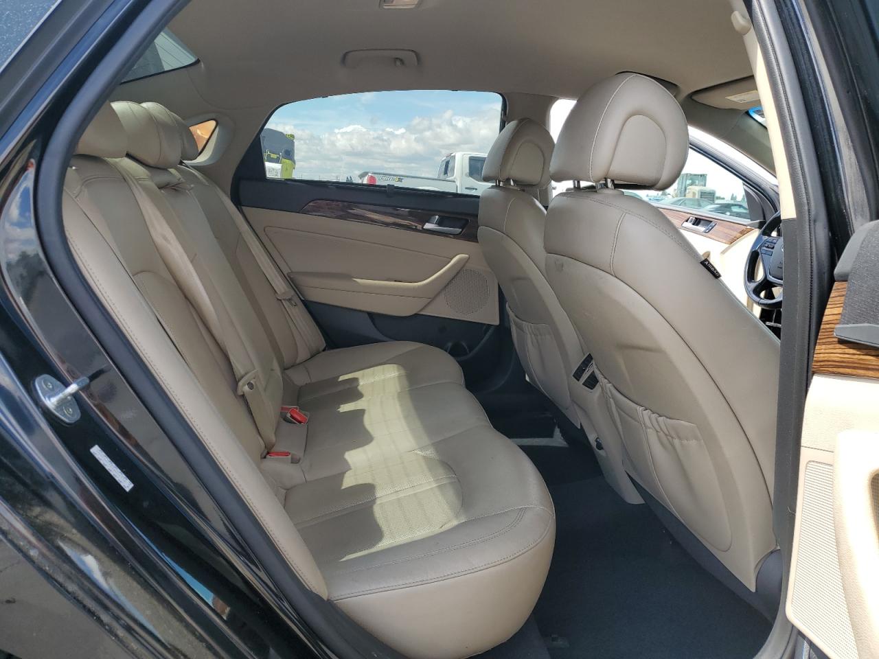 2016 Hyundai Sonata Hybrid VIN: KMHE34L16GA019158 Lot: 71987475