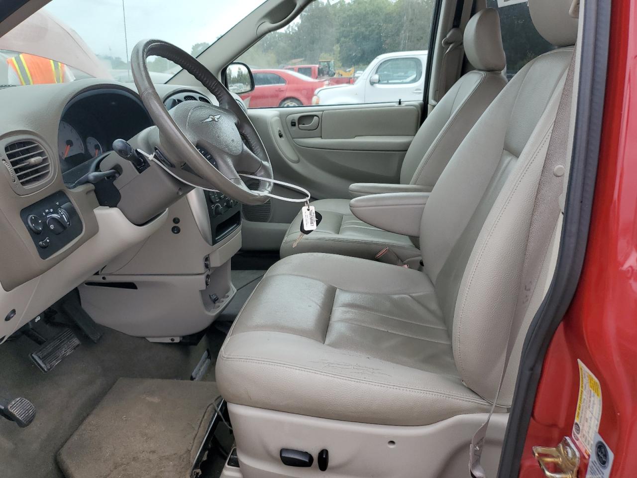 2006 Chrysler Town & Country Touring VIN: 2A4GP54L36R715861 Lot: 82146945