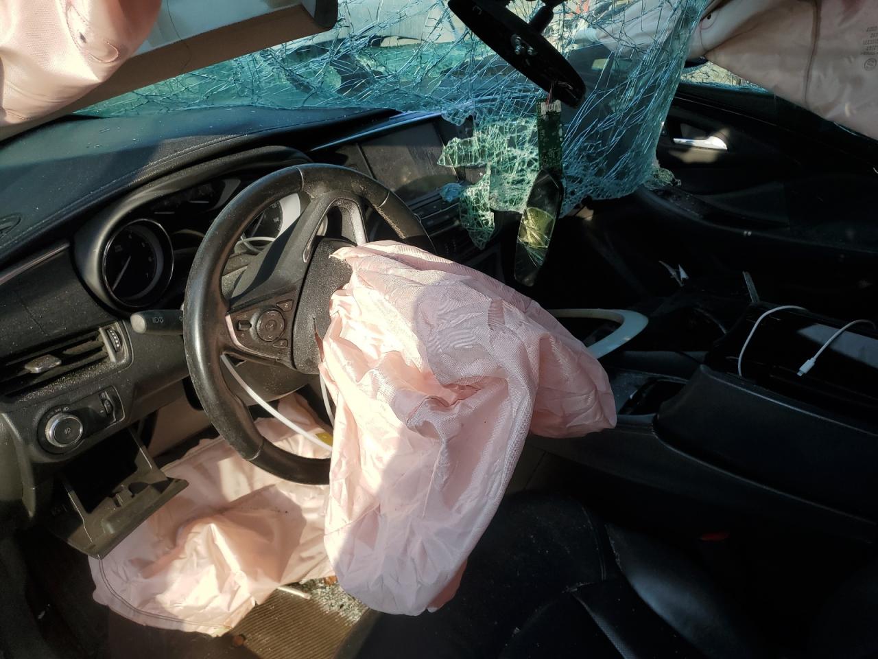 2020 Buick Envision Essence VIN: LRBFXCSA9LD013869 Lot: 80886295