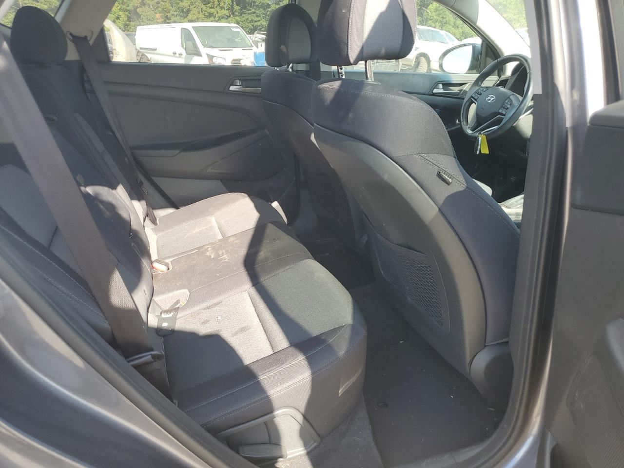 2018 Hyundai Tucson Value VIN: KM8J33A28JU783197 Lot: 82153465