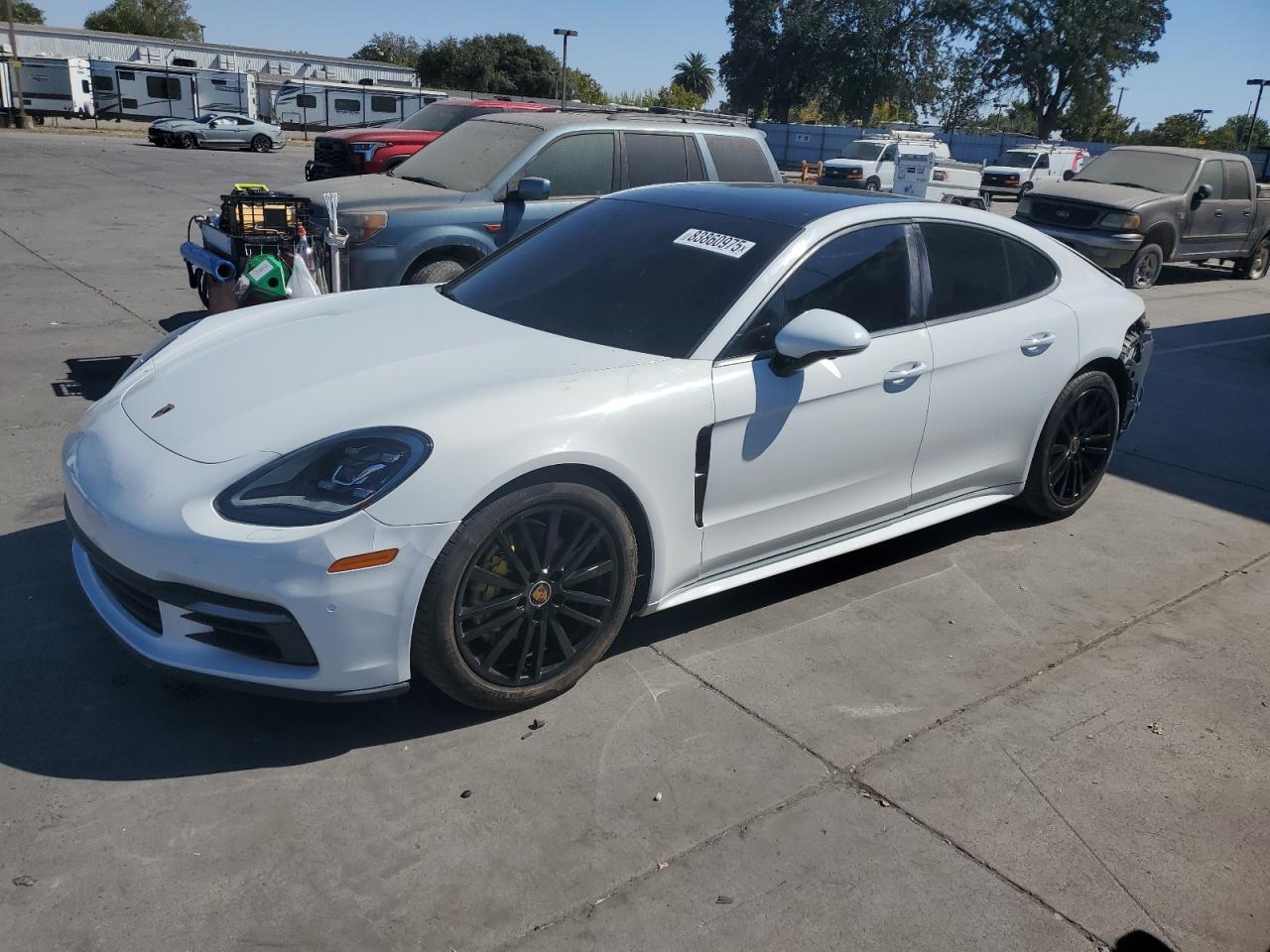 2018 Porsche Panamera 4