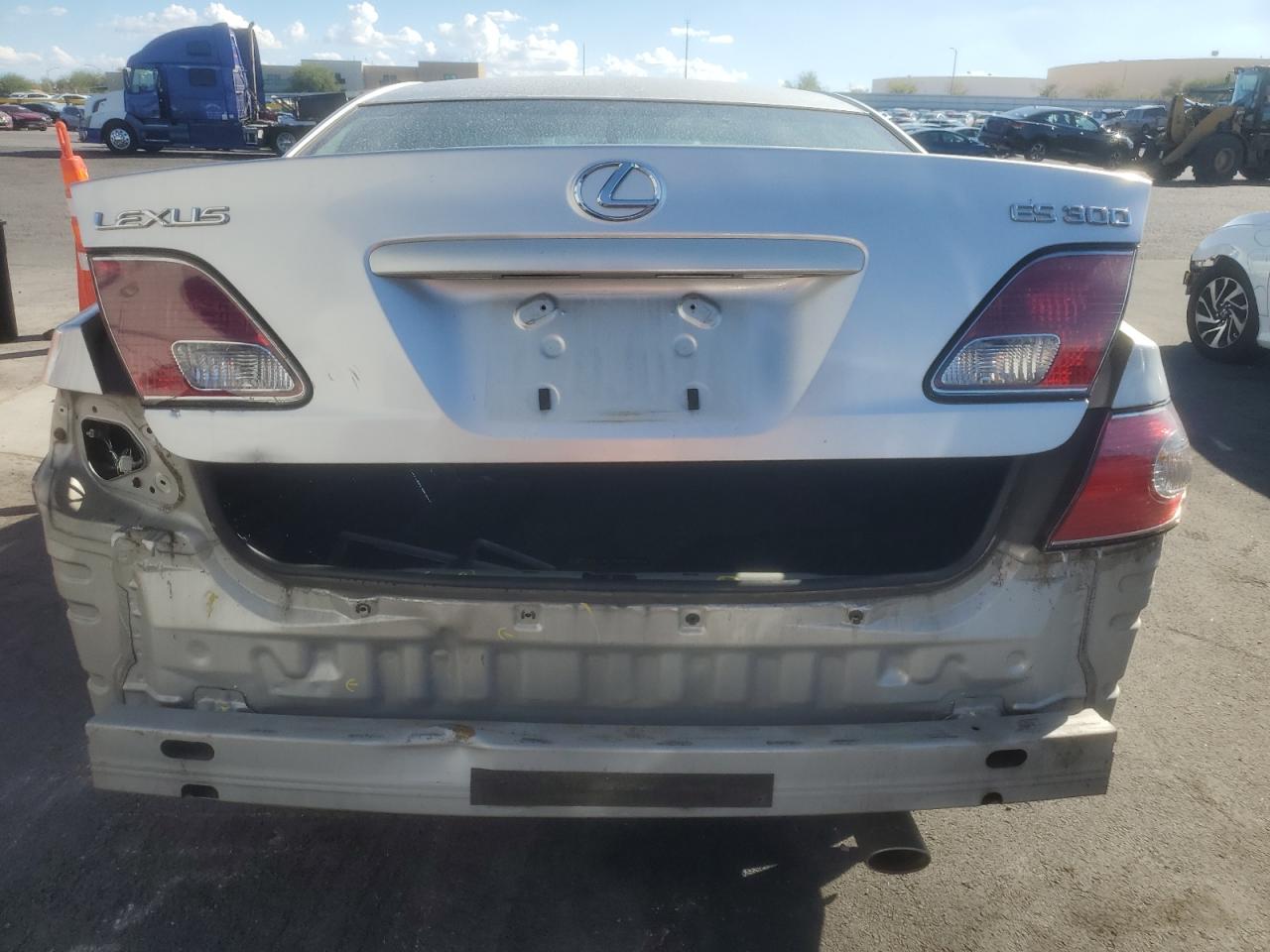 2002 Lexus Es 300 VIN: JTHBF30G225018753 Lot: 84266505