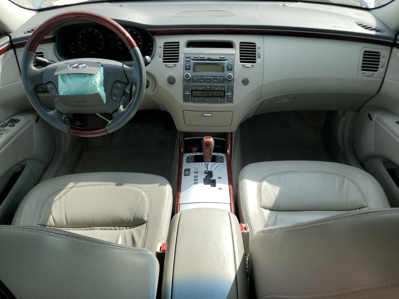 2007 Hyundai Azera Se VIN: KMHFC46F67A209859 Lot: 81348945