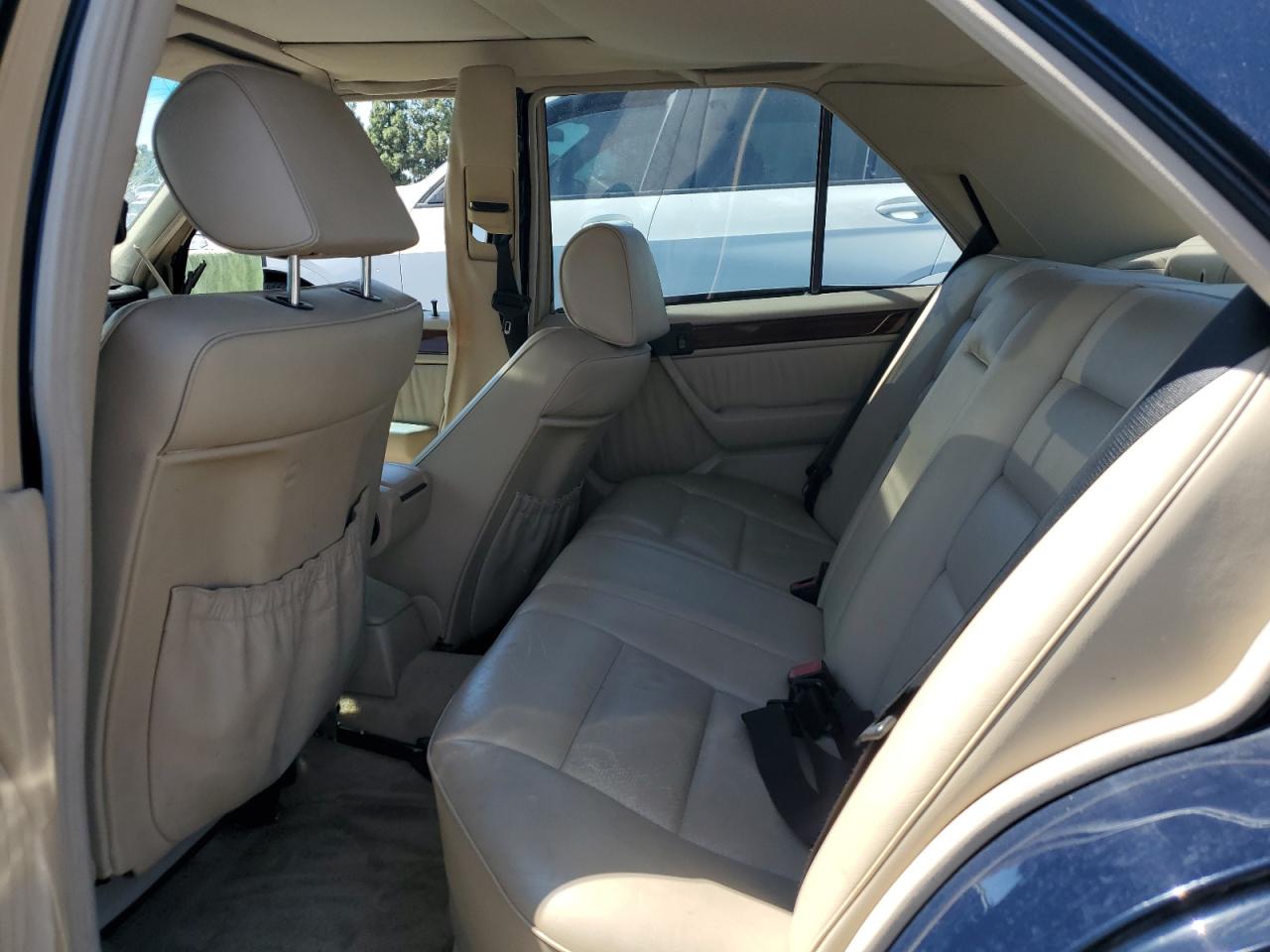 1994 Mercedes-Benz E 320 VIN: WDBEA32E9RC034865 Lot: 80924675