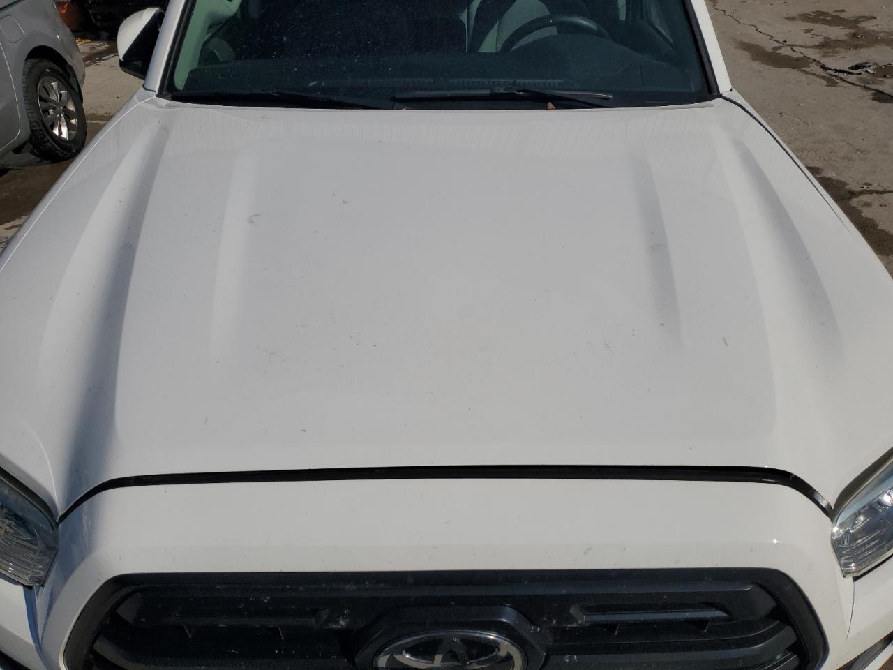 2018 Toyota Tacoma Double Cab VIN: 5TFAX5GN2JX121328 Lot: 84210455