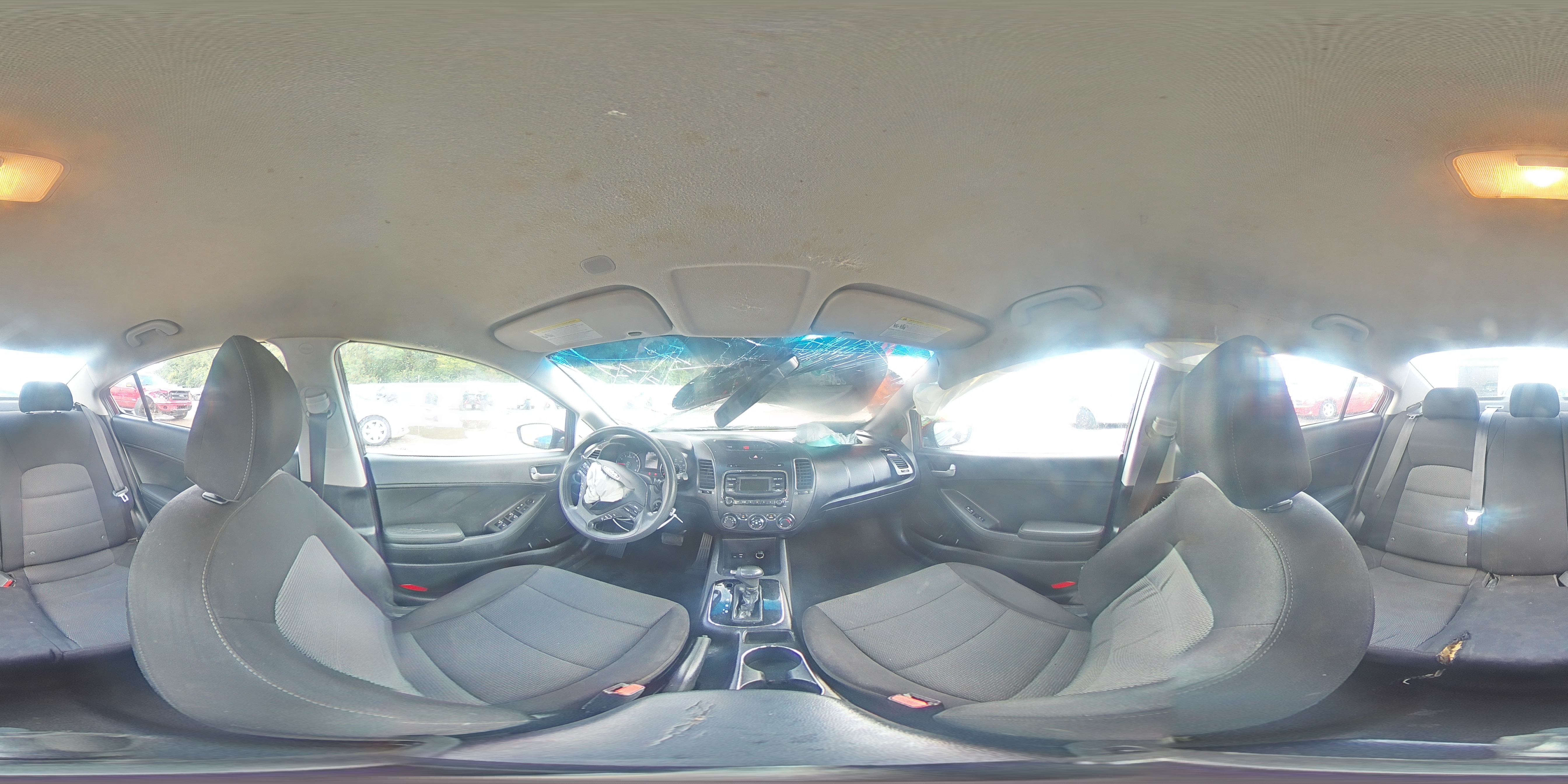 2018 Kia Forte Lx VIN: 3KPFK4A77JE185695 Lot: 81569295