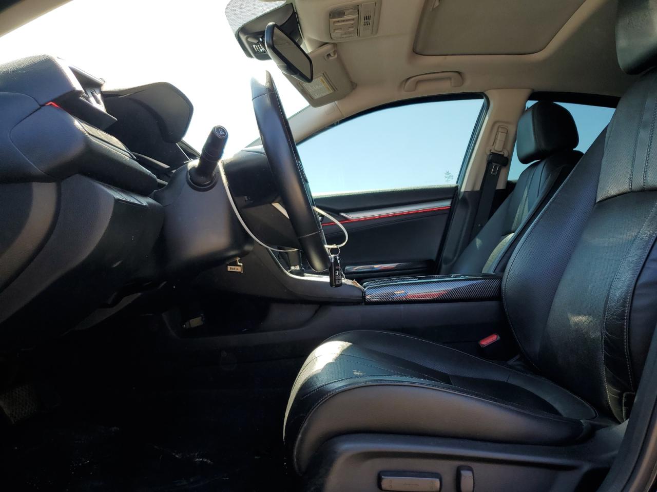 2018 Honda Civic Touring VIN: 2HGFC1F93JH107765 Lot: 71226225