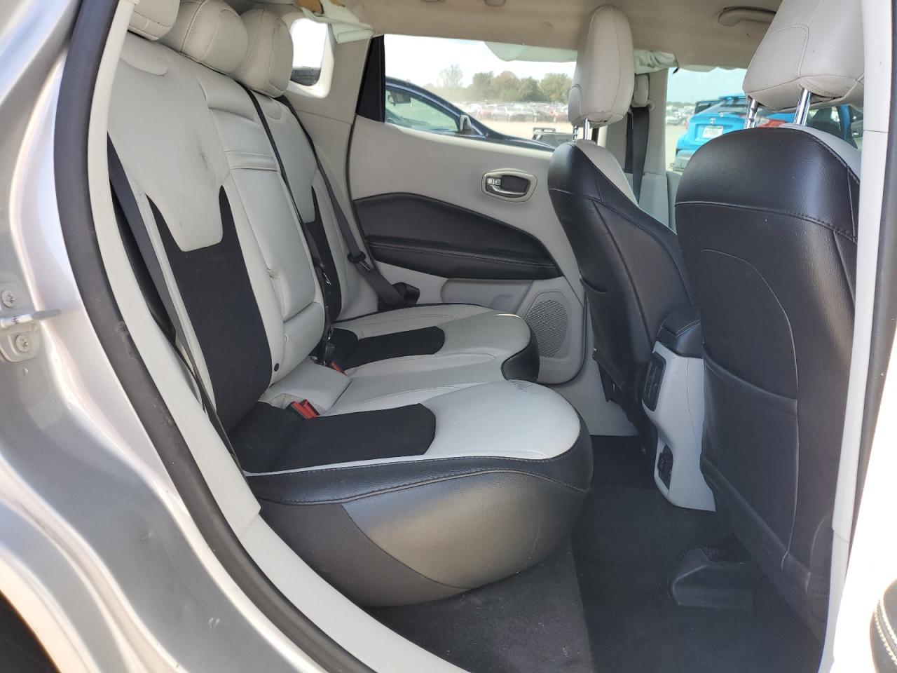 2019 Jeep Compass Latitude VIN: 3C4NJCBB4KT706560 Lot: 81742135