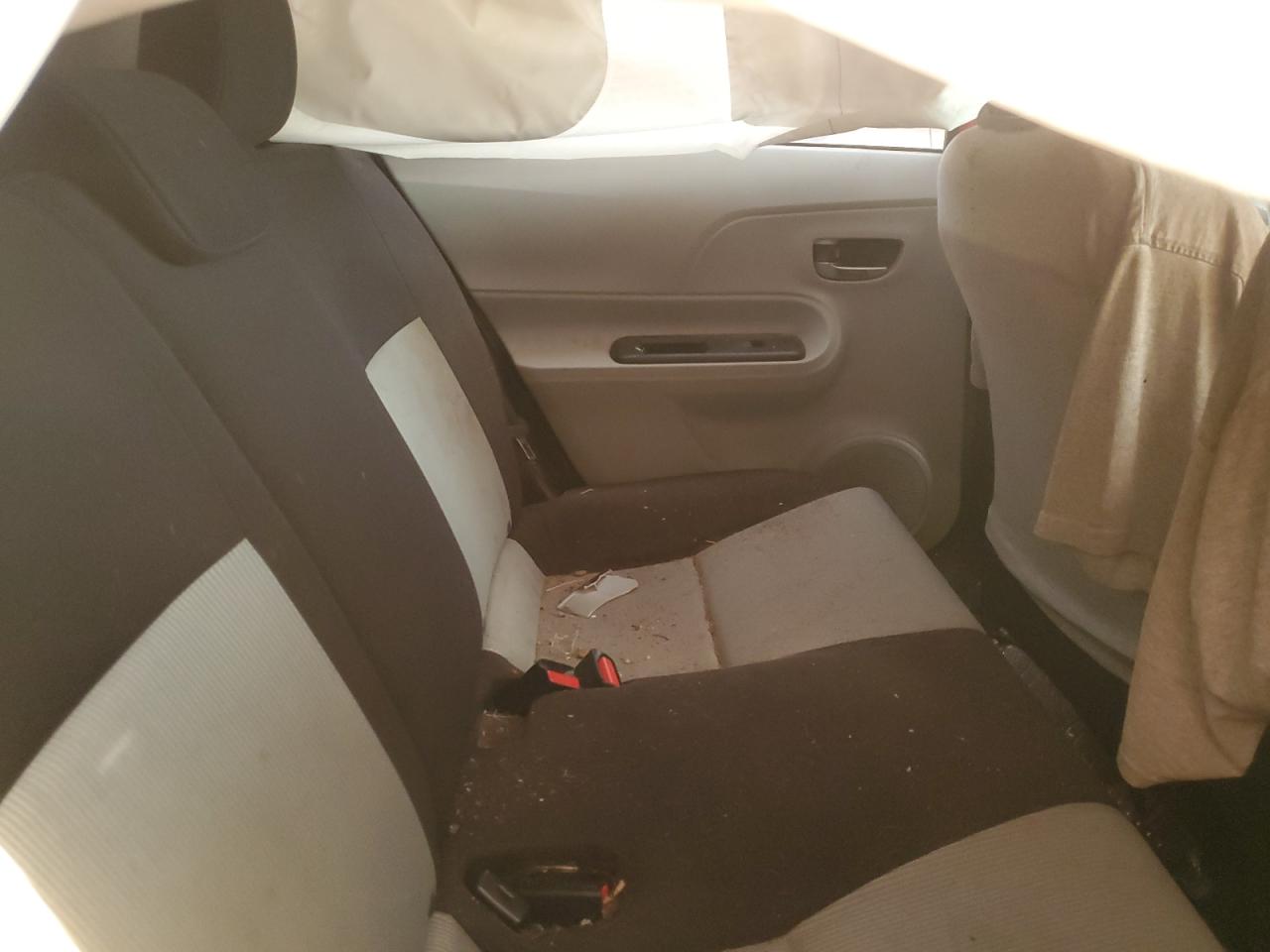 2013 Toyota Prius C VIN: JTDKDTB31D1542391 Lot: 71167525