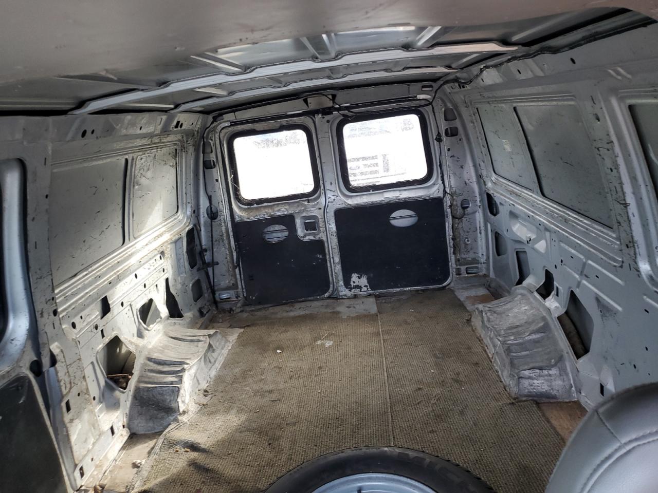 2005 Ford Econoline E350 Super Duty Van VIN: 1FTSE34L75HA84648 Lot: 83757135