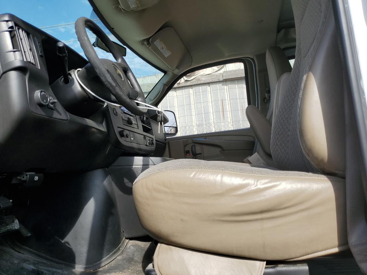 2015 Chevrolet Express G2500 VIN: 1GCWGFCF4F1276967 Lot: 81723735