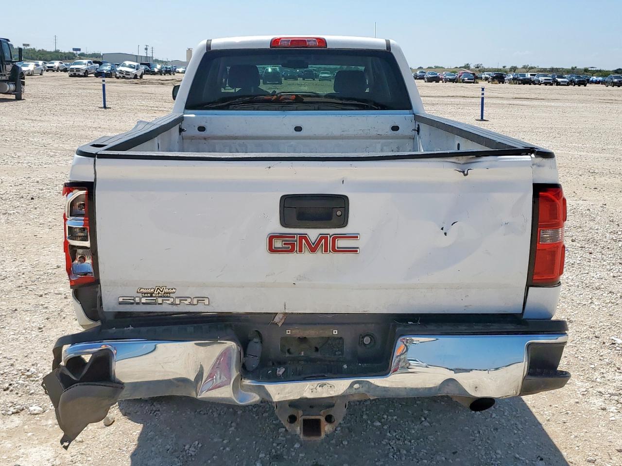 2016 GMC Sierra C2500 Heavy Duty VIN: 1GT11REG9GF137568 Lot: 71837115