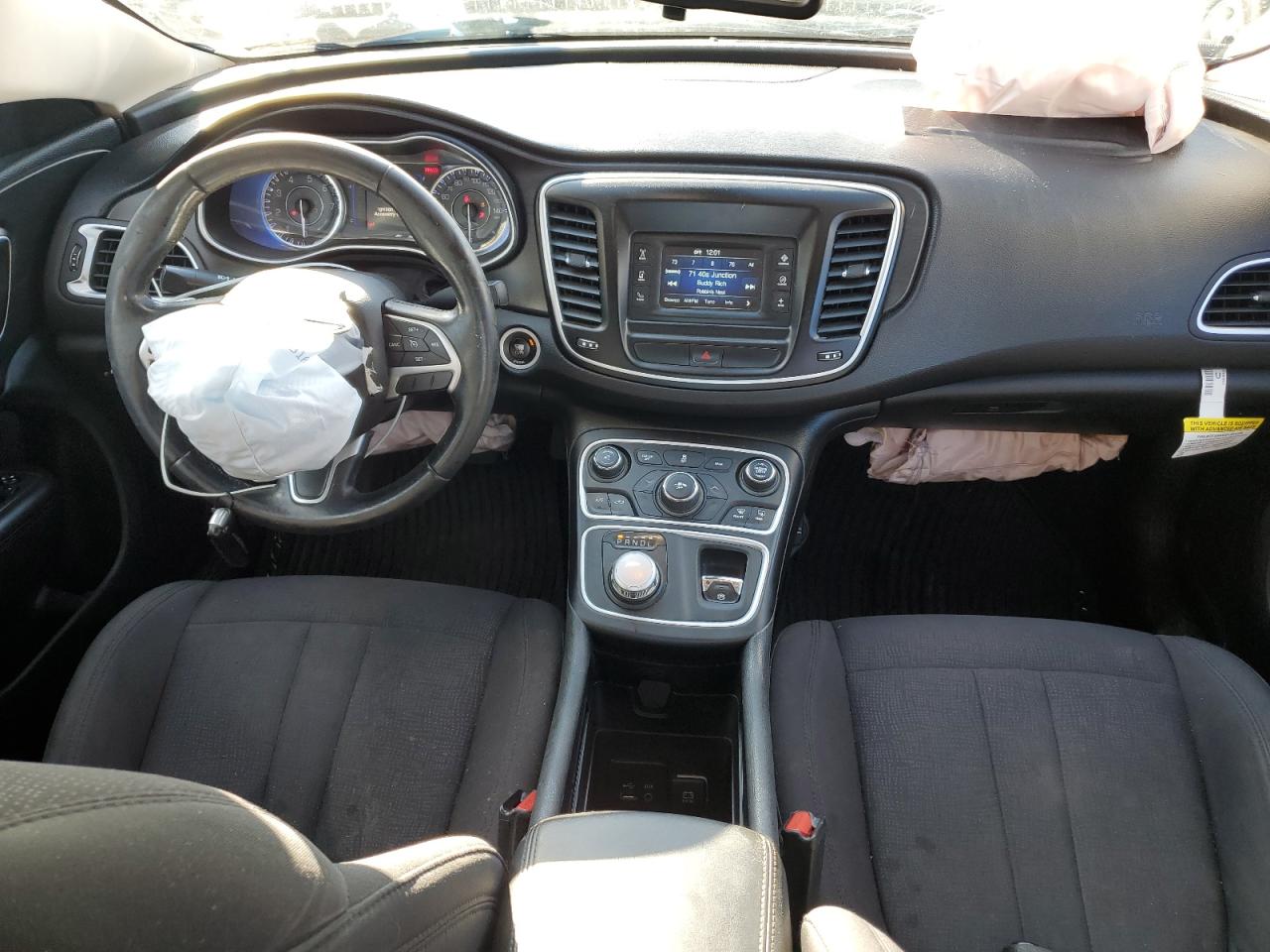 2015 Chrysler 200 Limited VIN: 1C3CCCABXFN695514 Lot: 82120785