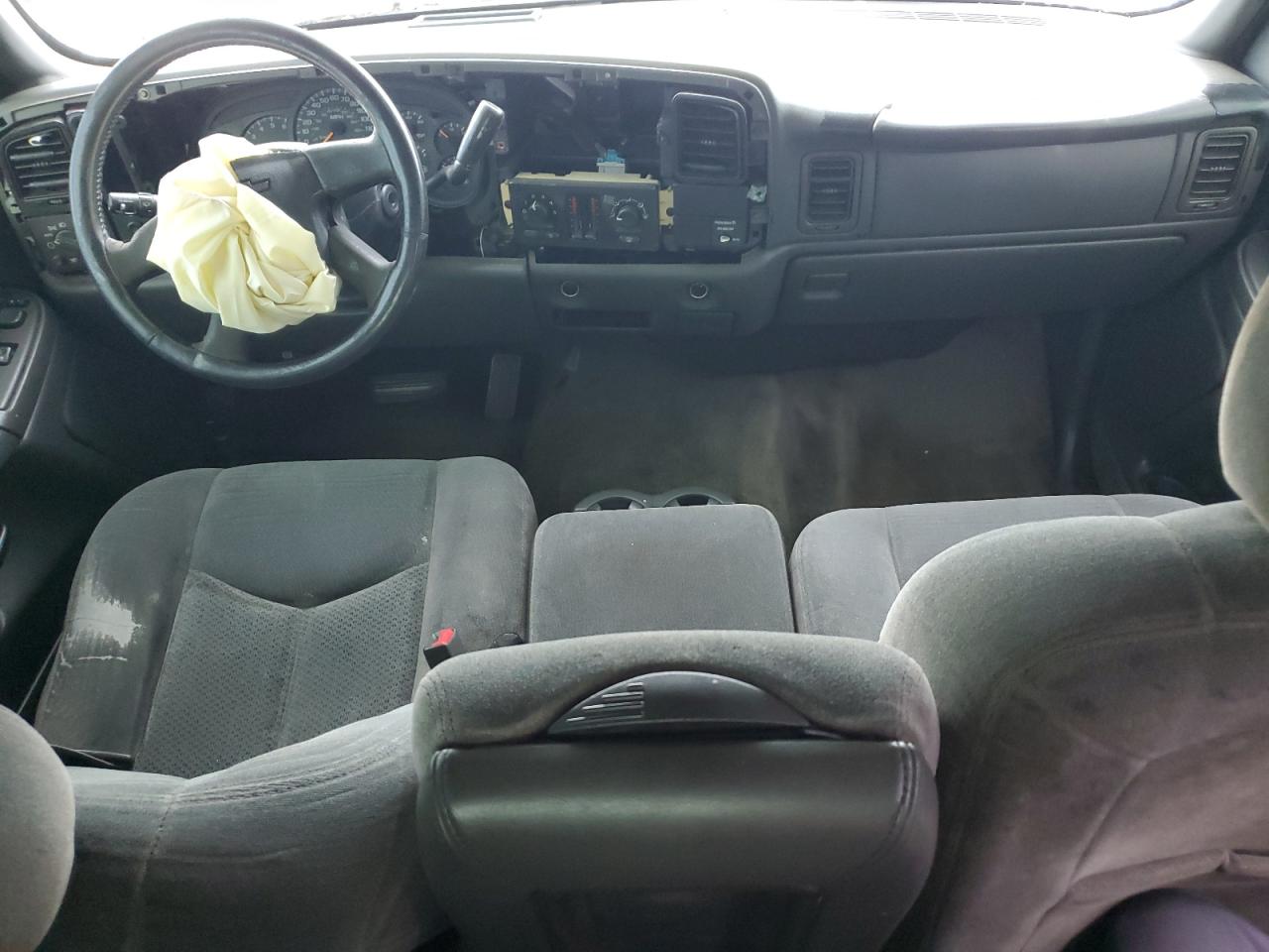 2004 Chevrolet Silverado C1500 VIN: 2GCEC19T241287917 Lot: 81395105