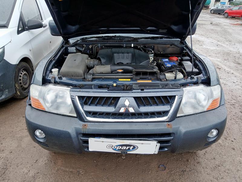 2005 MITSUBISHI SHOGUN ELEGANCE