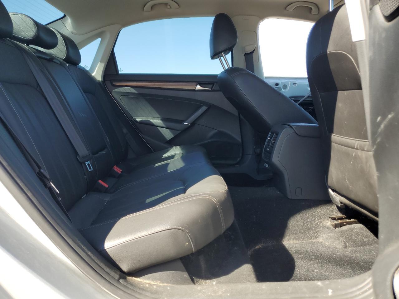 2020 Volkswagen Passat Sel VIN: 1VWCA7A31LC018356 Lot: 84057705