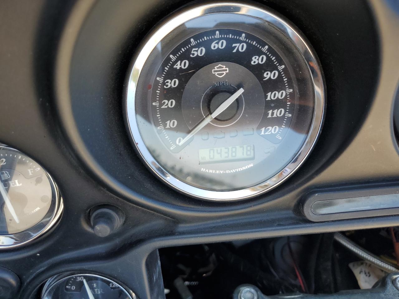 2010 Harley-Davidson Flhtk VIN: 1HD1KEM16AB667299 Lot: 71452325