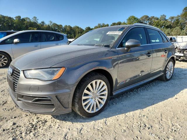 Hatchbacks AUDI A3 2016 Szary