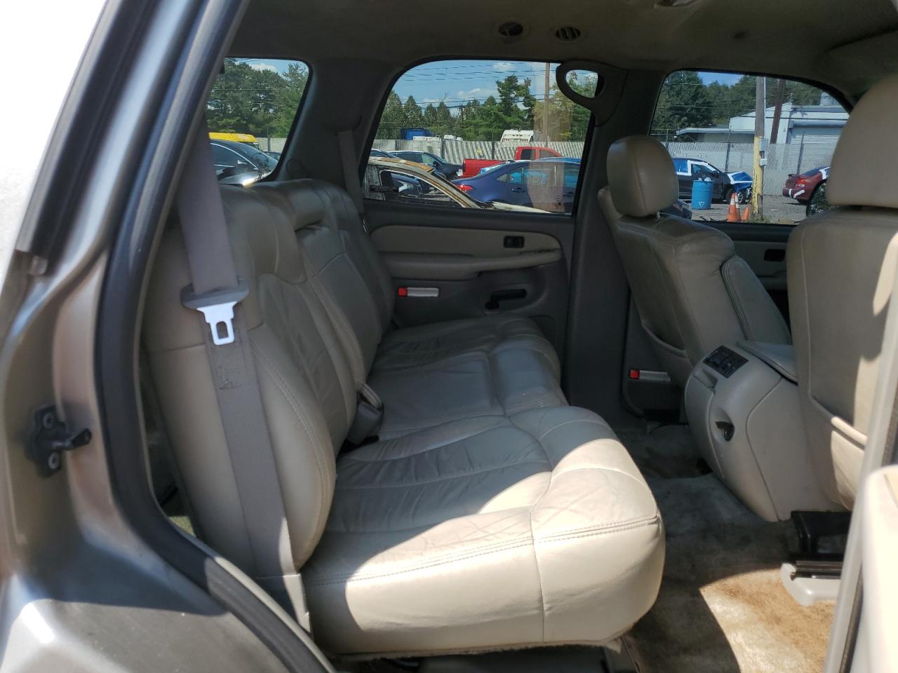 2000 Chevrolet Tahoe K1500 VIN: 1GNEK13T1YJ155360 Lot: 71660315
