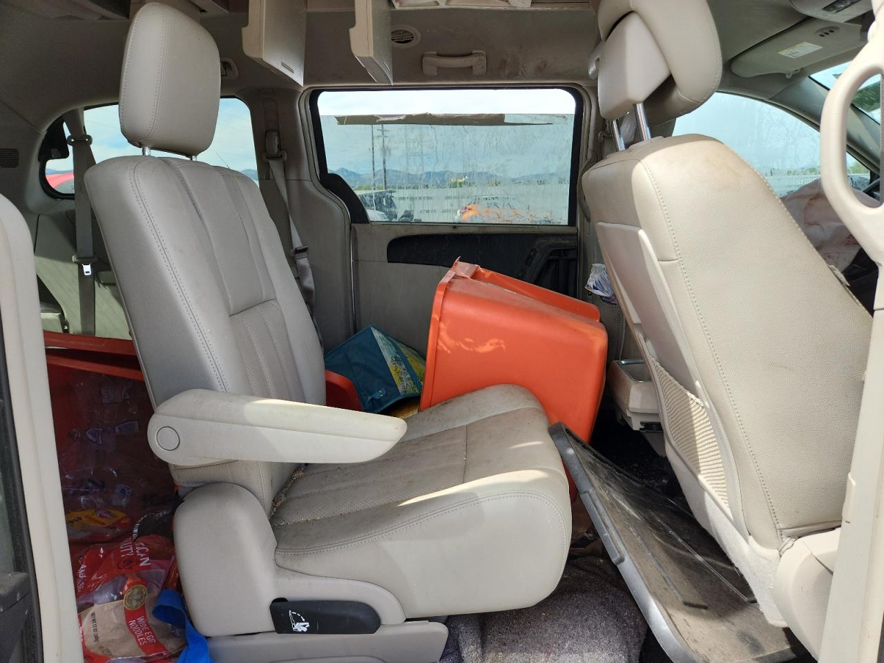 2012 Chrysler Town & Country Touring L VIN: 2C4RC1CG3CR117420 Lot: 81109825