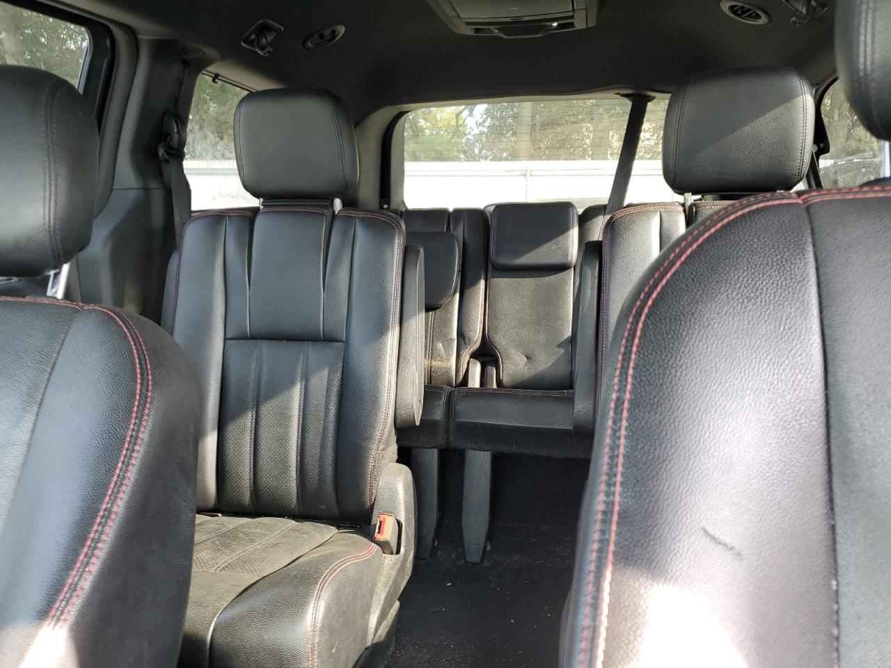 2013 Dodge Grand Caravan R/T VIN: 2C4RDGEG4DR652674 Lot: 82136315