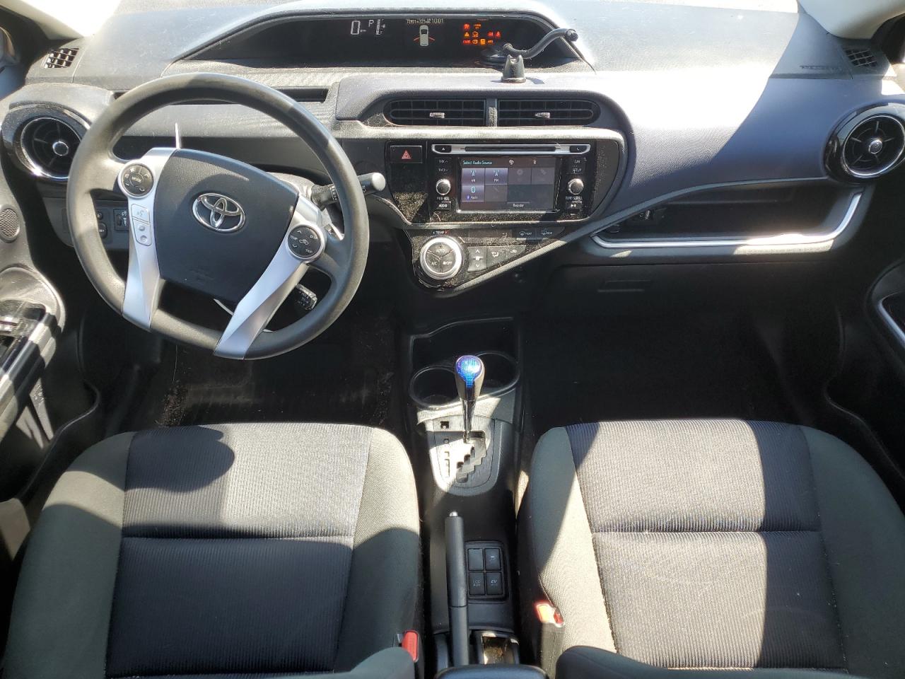 2016 Toyota Prius C VIN: JTDKDTB35G1589668 Lot: 80562805