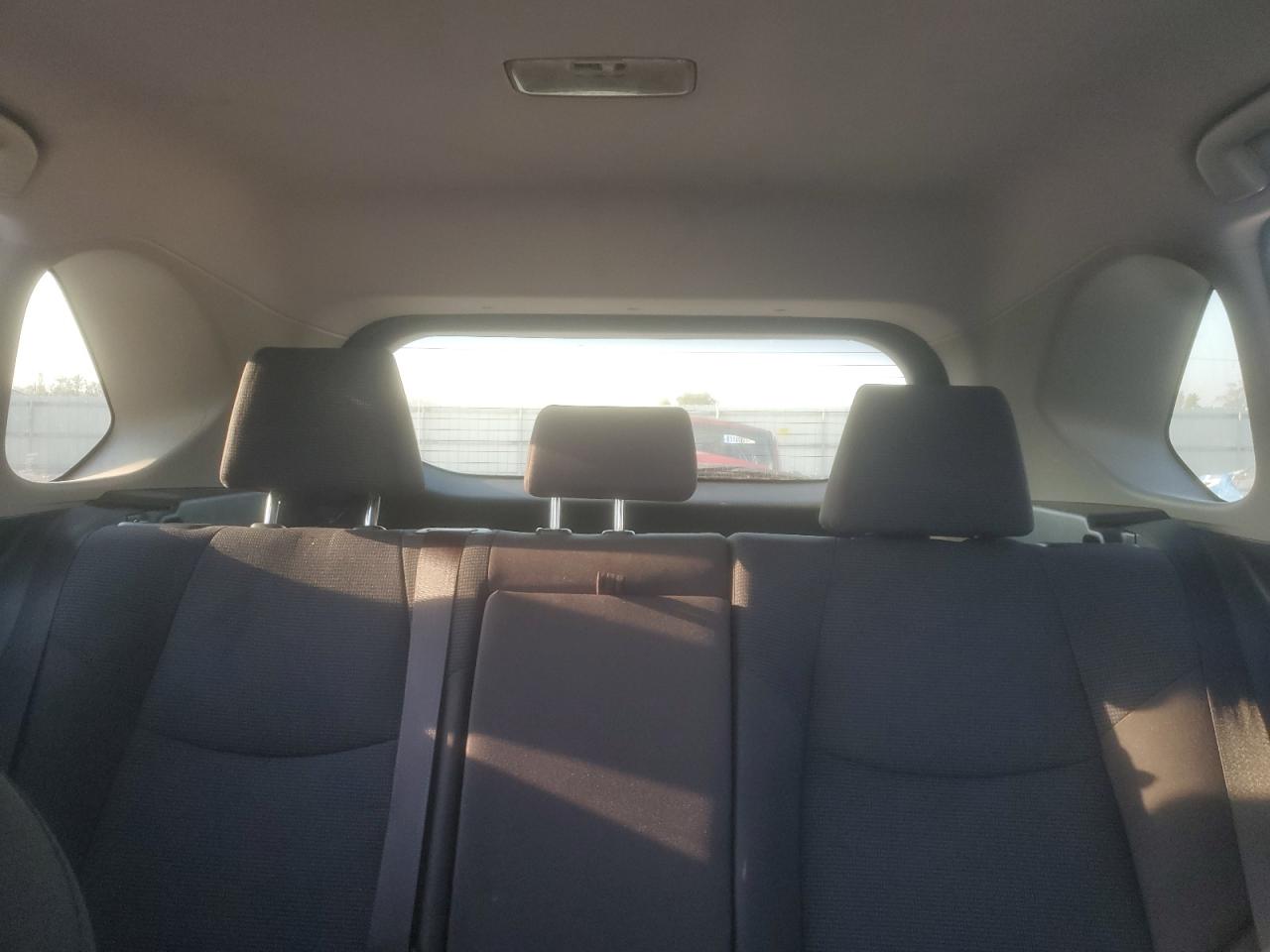 2020 Toyota Rav4 Le VIN: JTMH1RFV1LD057117 Lot: 81136295